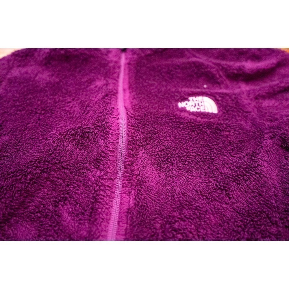 THE North Face Women's Jacket - Picture 2 of 6